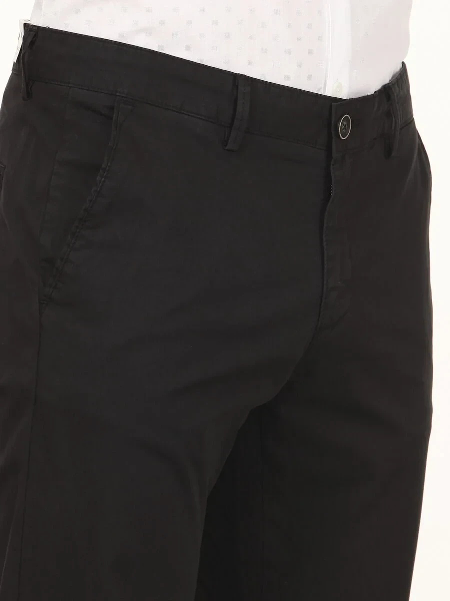Siyah Düz Dokuma Regular Fit Casual Pamuk Karışımlı Pantolon - 1