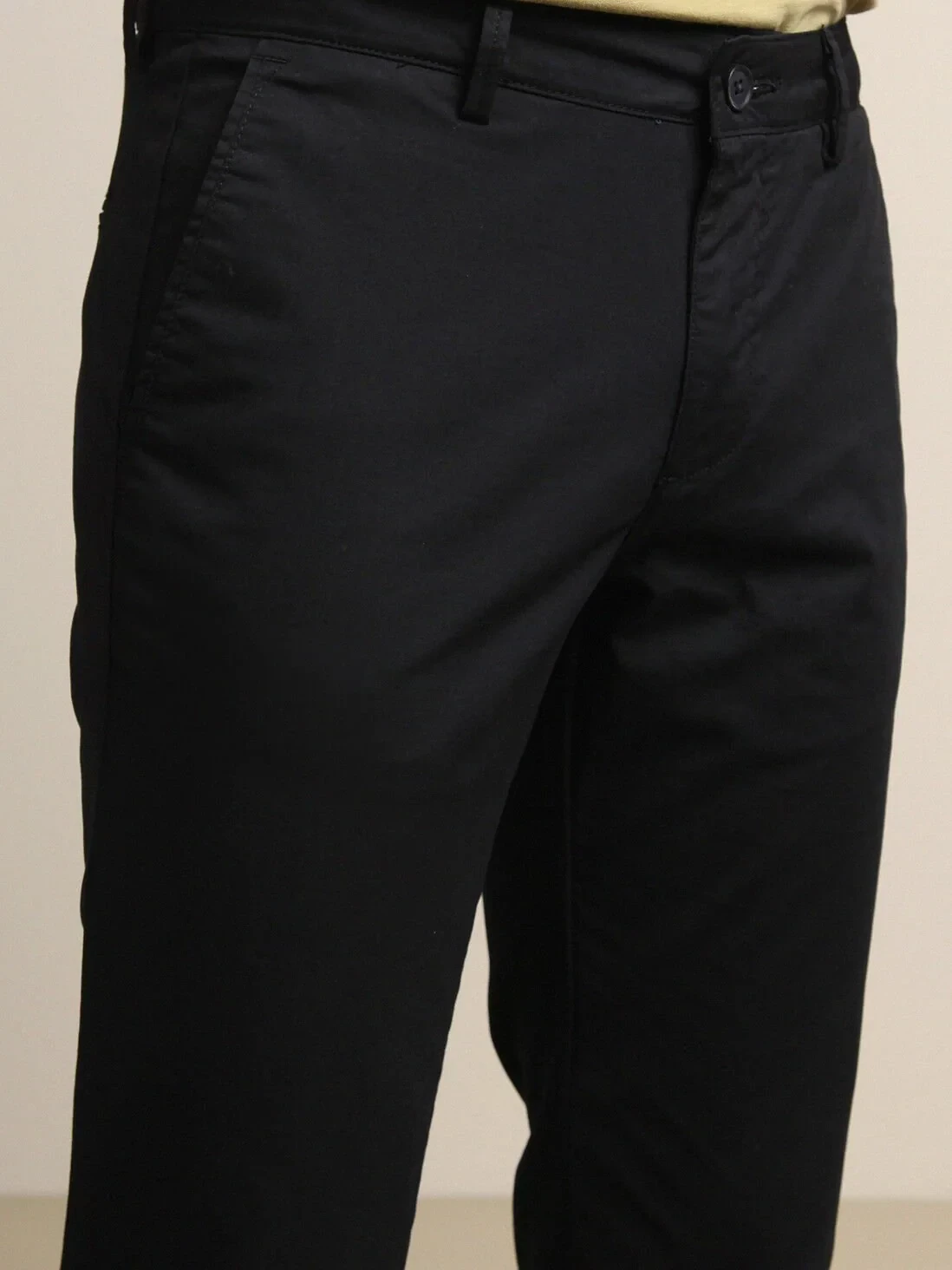 Siyah Düz Dokuma Regular Fit Casual Pamuk Karışımlı Pantolon - 3