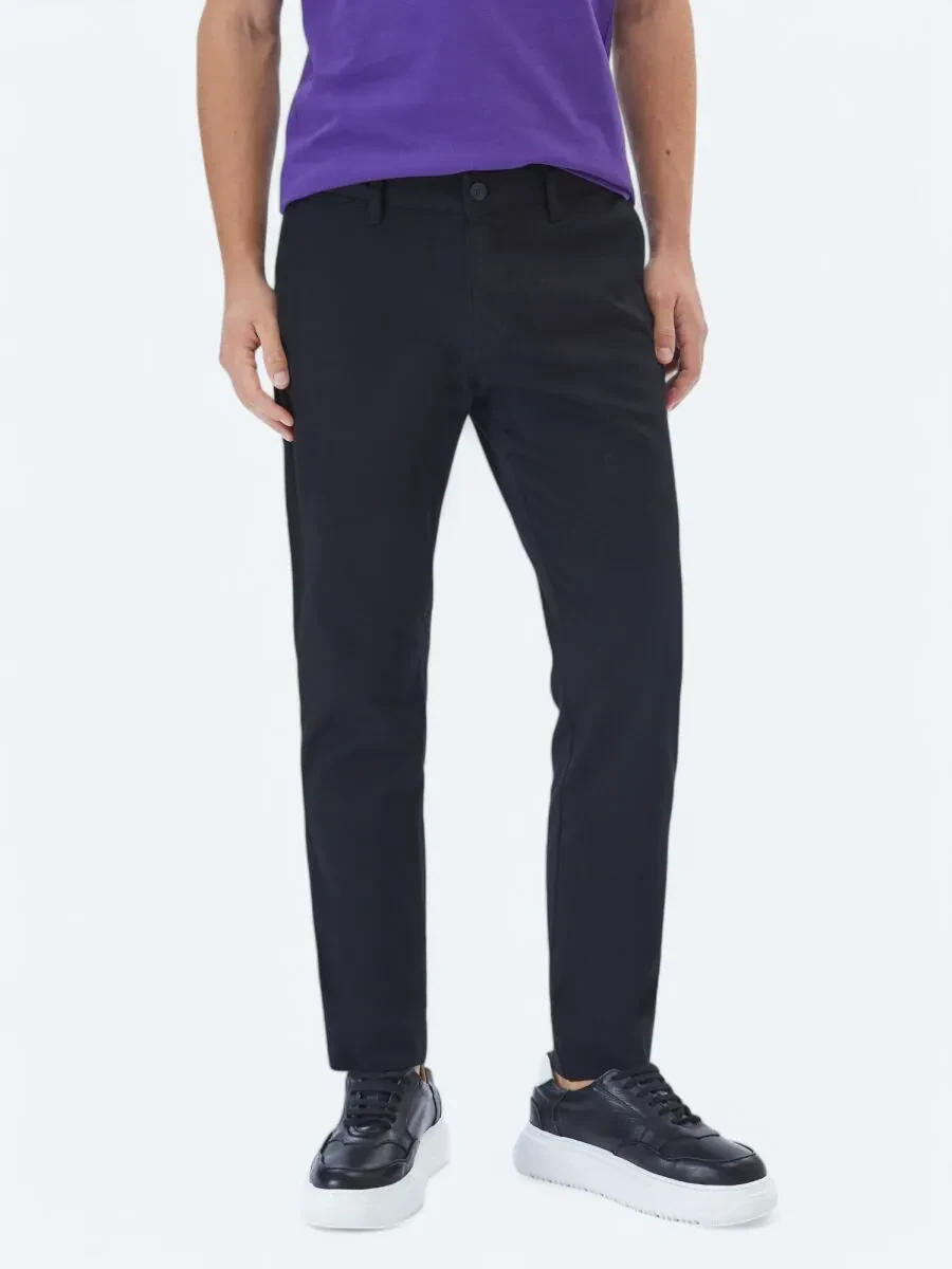 Siyah Düz Dokuma Regular Fit Casual Pamuk Karışımlı Pantolon - 2