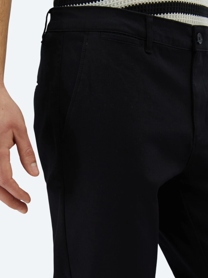 Siyah Düz Dokuma Regular Fit Casual Pamuk Karışımlı Pantolon - 3