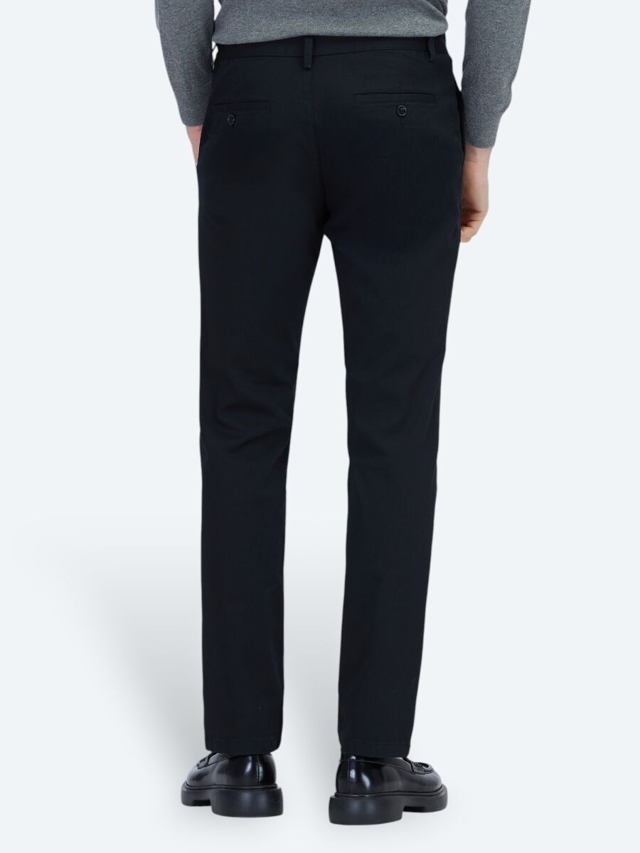 Siyah Düz Dokuma Regular Fit Casual Pamuk Karışımlı Pantolon - 4