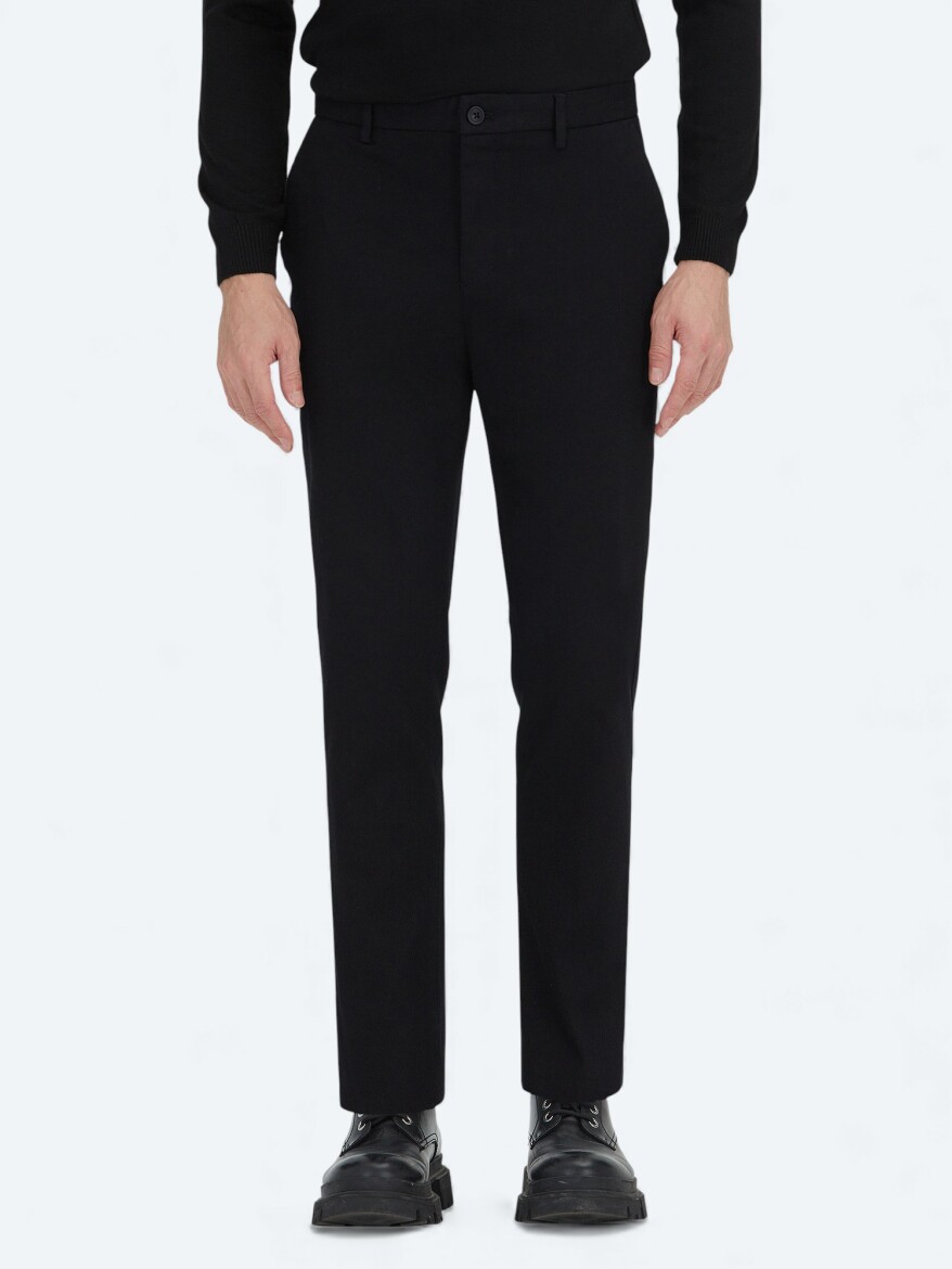 Siyah Düz Dokuma Regular Fit Casual Pamuk Karışımlı Pantolon - KİP