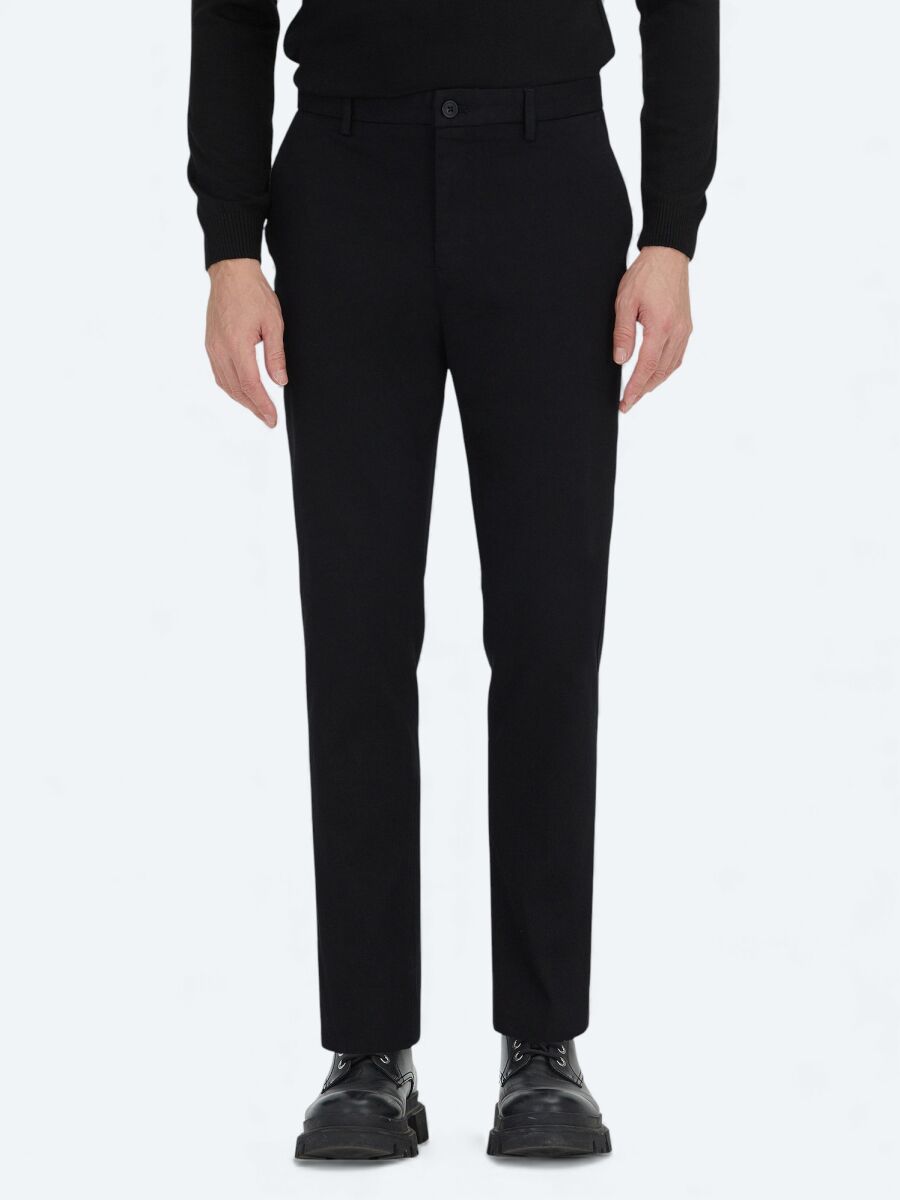 Siyah Düz Dokuma Regular Fit Casual Pamuk Karışımlı Pantolon - 2