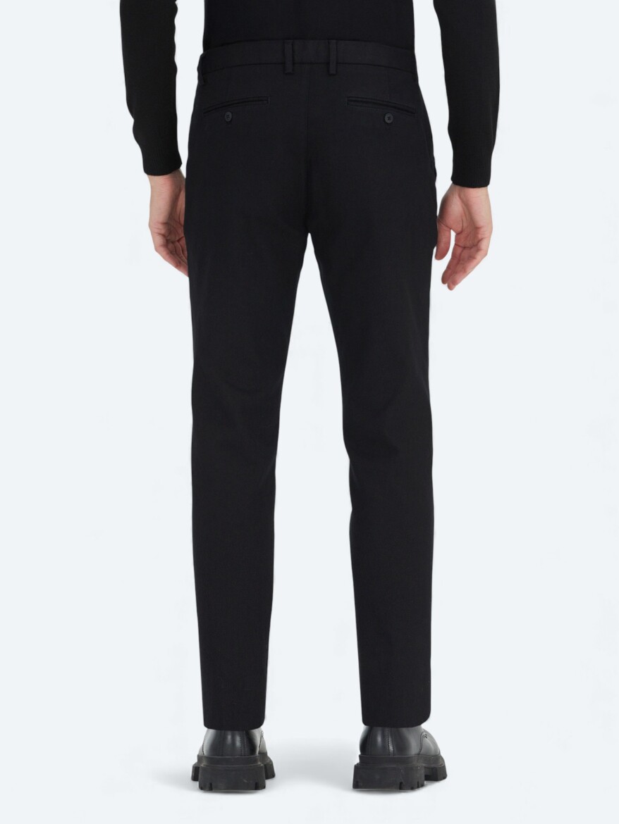 Siyah Düz Dokuma Regular Fit Casual Pamuk Karışımlı Pantolon - 4