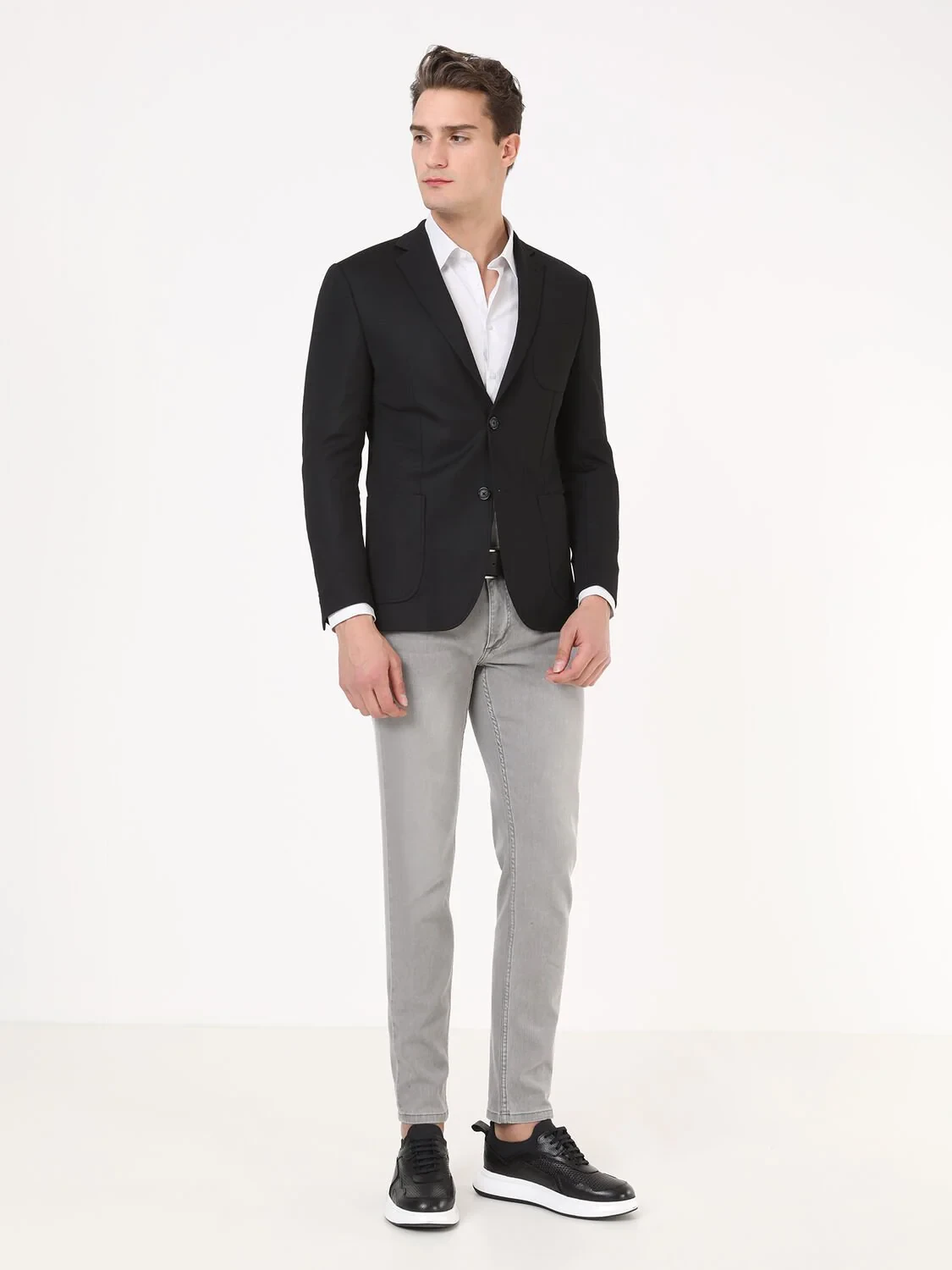 Siyah Düz Modern Fit Örme Ceket - 4