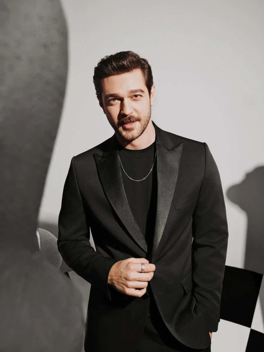 Siyah Düz Slim Fit Çıkarılabilir Kruvaze Yaka Dokuma Smokin Takım Elbise - 1