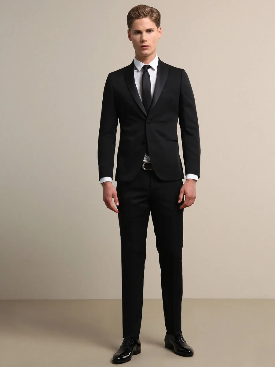 Siyah Düz Slim Fit Kruvaze Yaka Dokuma Smokin Takım Elbise - 1