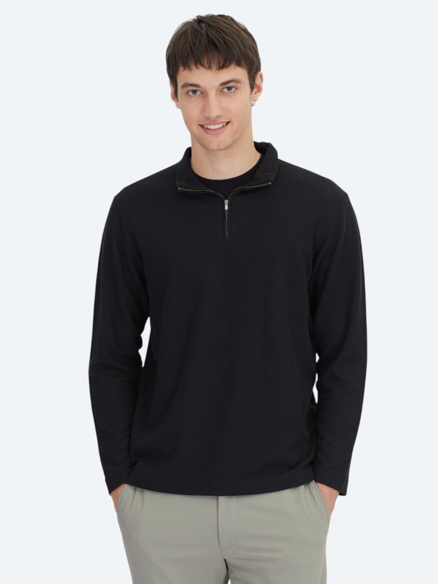 Siyah Fitilli Bisiklet Yaka T-Shirt - 1