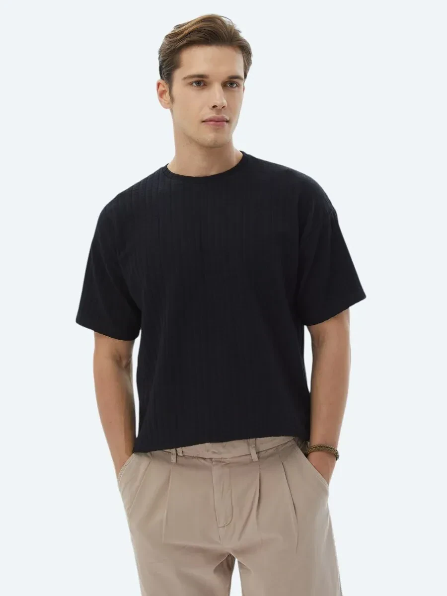 Siyah Jakarlı Bisiklet Yaka Pamuk Karışımlı T-Shirt - 1