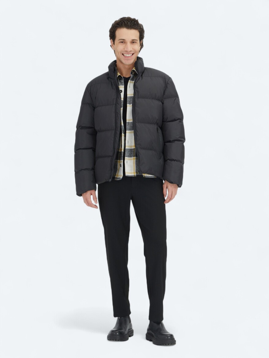 Siyah Regular Fit Dik Yaka Casual Dokuma Mont - KİP