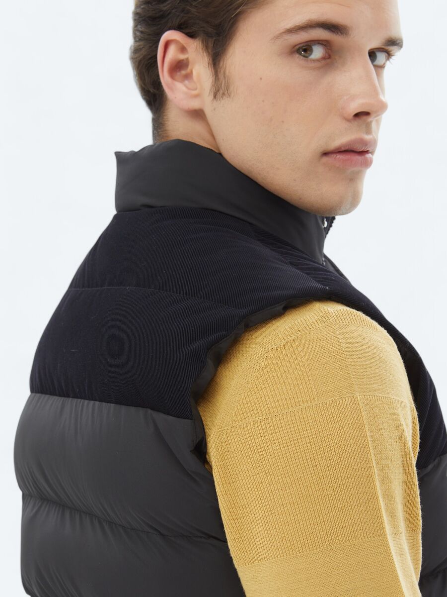 Siyah Regular Fit Dik Yaka Casual Dokuma Spor Yelek - 5