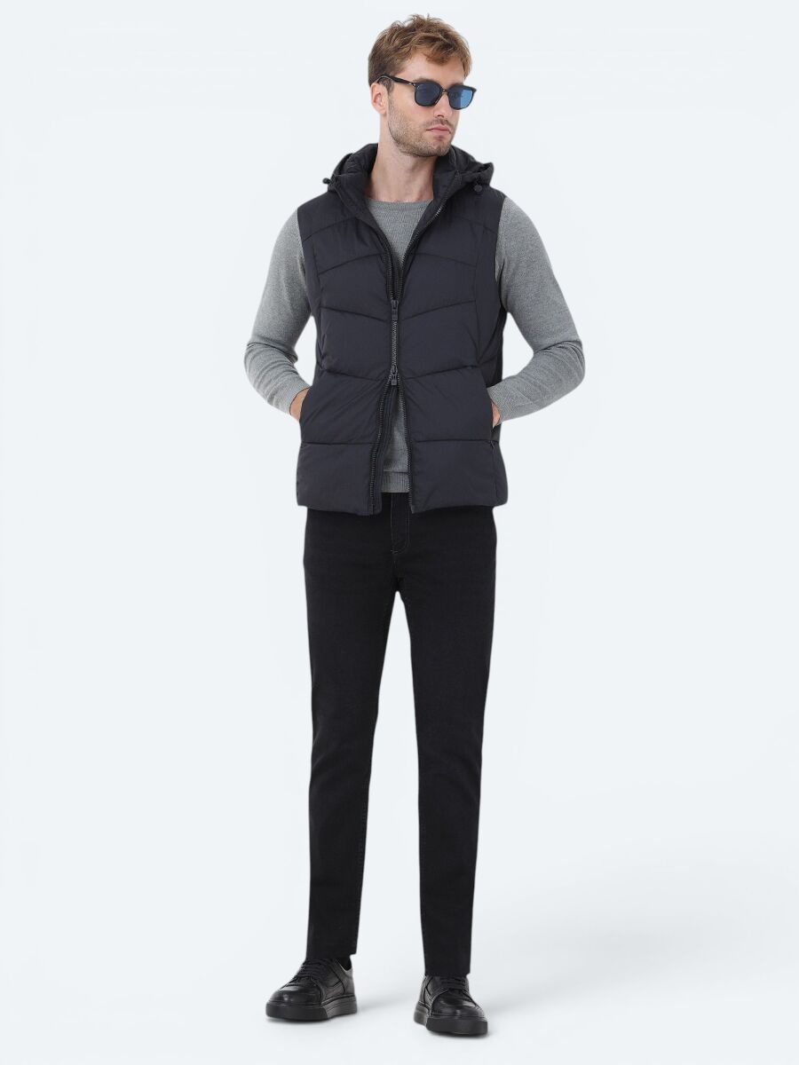 Siyah Regular Fit Kapüşonlu Casual Dokuma Spor Yelek - 1
