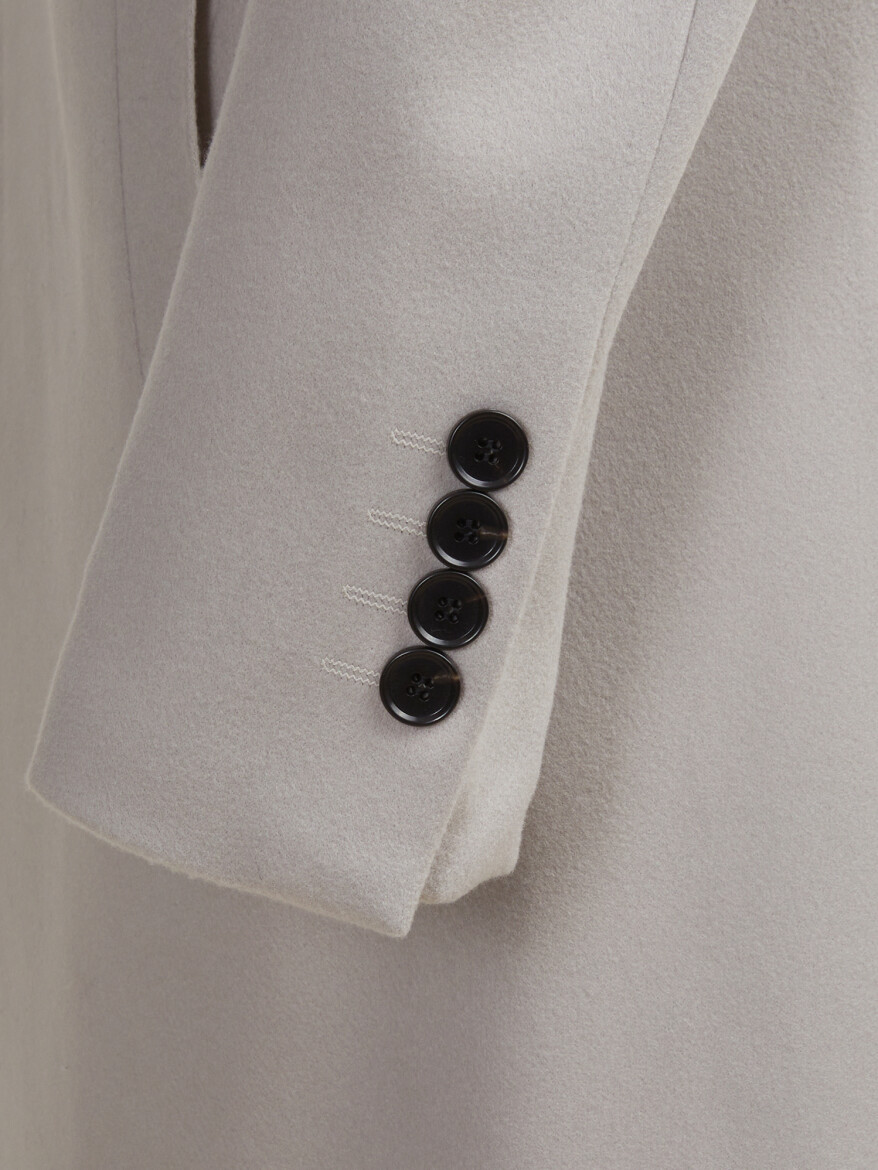 Stone Regular Fit Butterfly Collar Classical Knitting Overcoat - 4