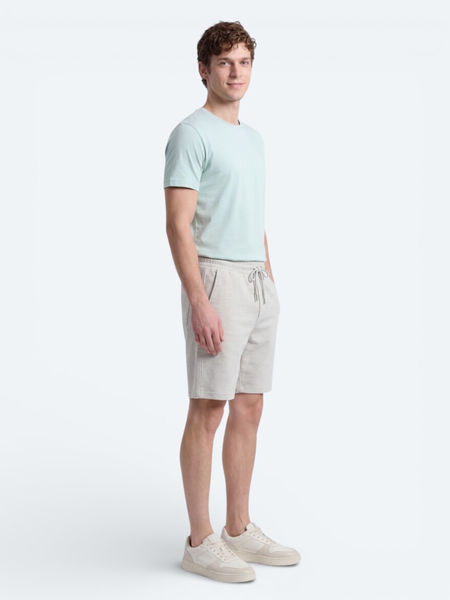 Su Yeşili Düz Örme Regular Fit Casual Bermuda - 3