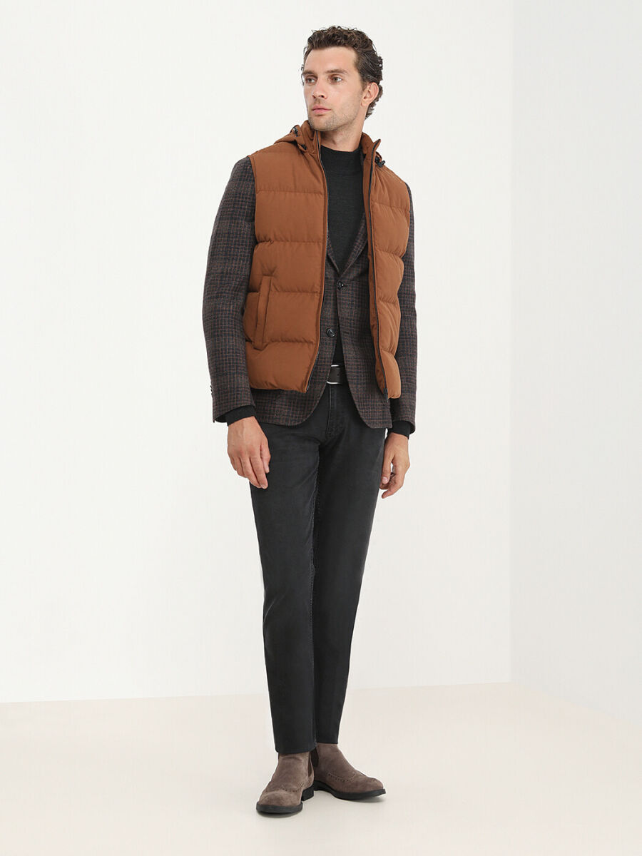 Tile Red Regular Fit Hooded Casual Weaving Puffer Vest - 4