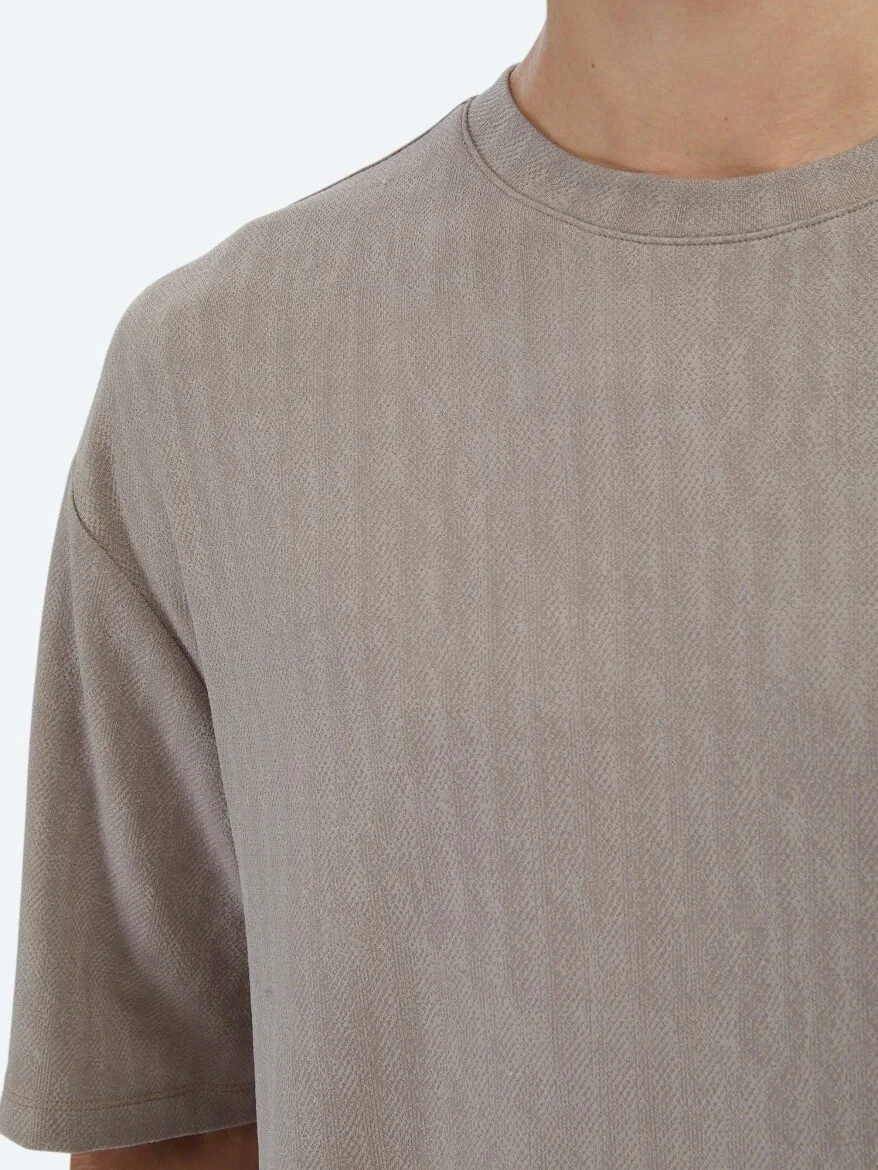 Vizon Desenli Bisiklet Yaka T-Shirt 