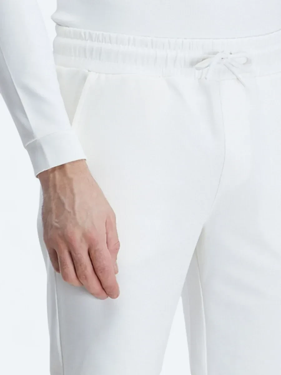 White Knitting Jogging Fit Sport Bermuda - 3