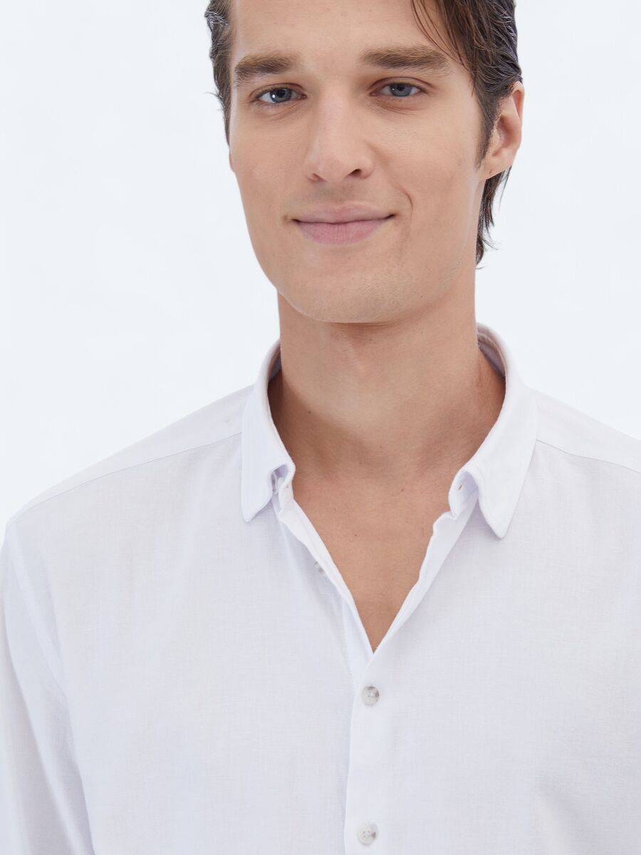 White Plain Regular Fit Long Weaving Casual Cotton Blended Shirt - 4