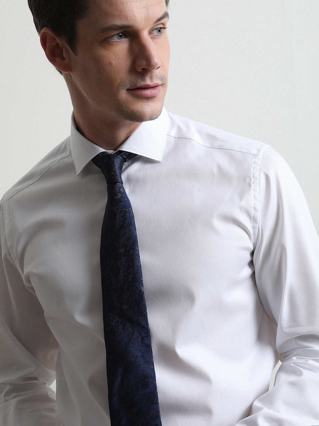 White Plain Regular Fit Weaving Classical 100% Cotton Shirt - 1