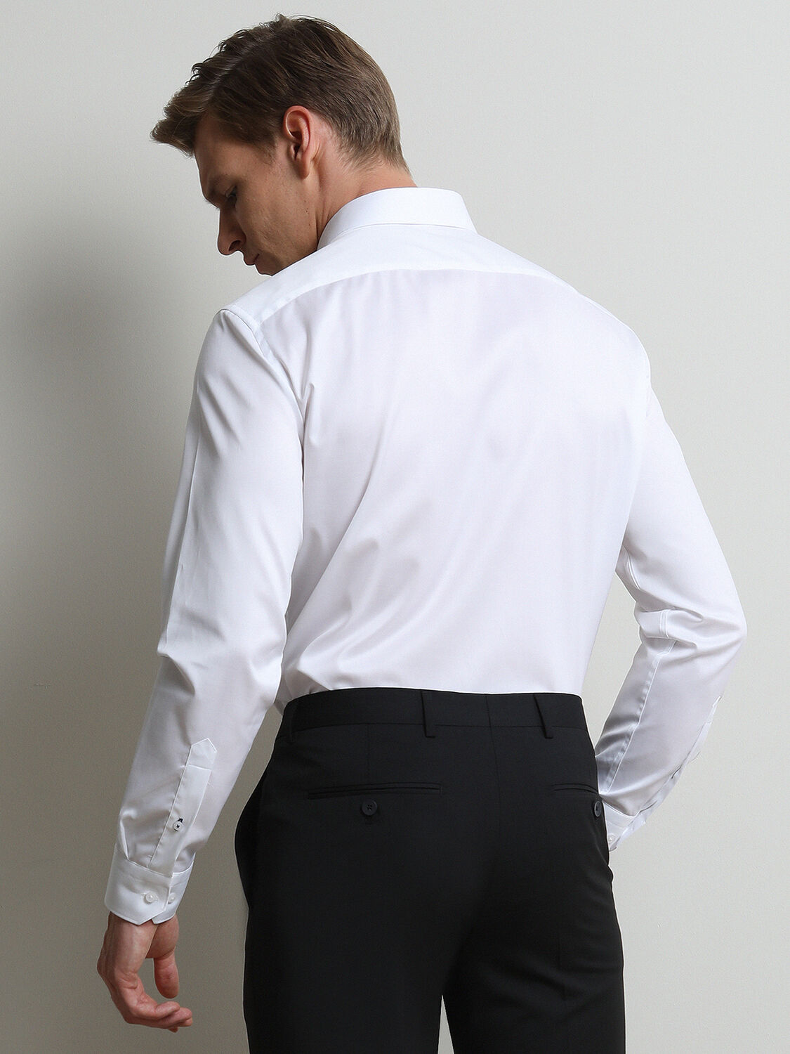 White Plain Regular Fit Weaving Classical 100% Cotton Shirt - 4