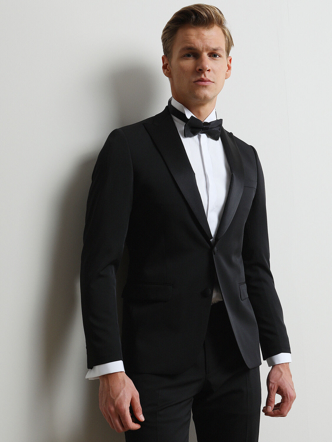 White Plain Slim Fit Double Cuff Wing Collar Tuxedo Shirts - 4