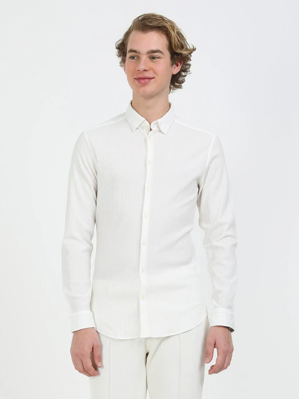 White Plain Slim Fit Weaving Casual Cotton Blended Shirt - 1