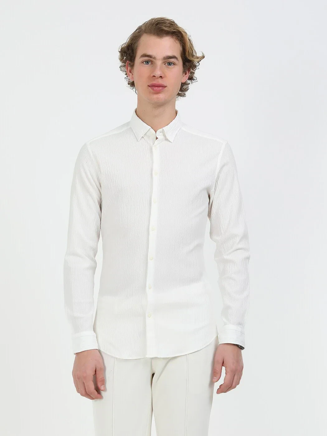 White Plain Slim Fit Weaving Casual Cotton Blended Shirt - 2