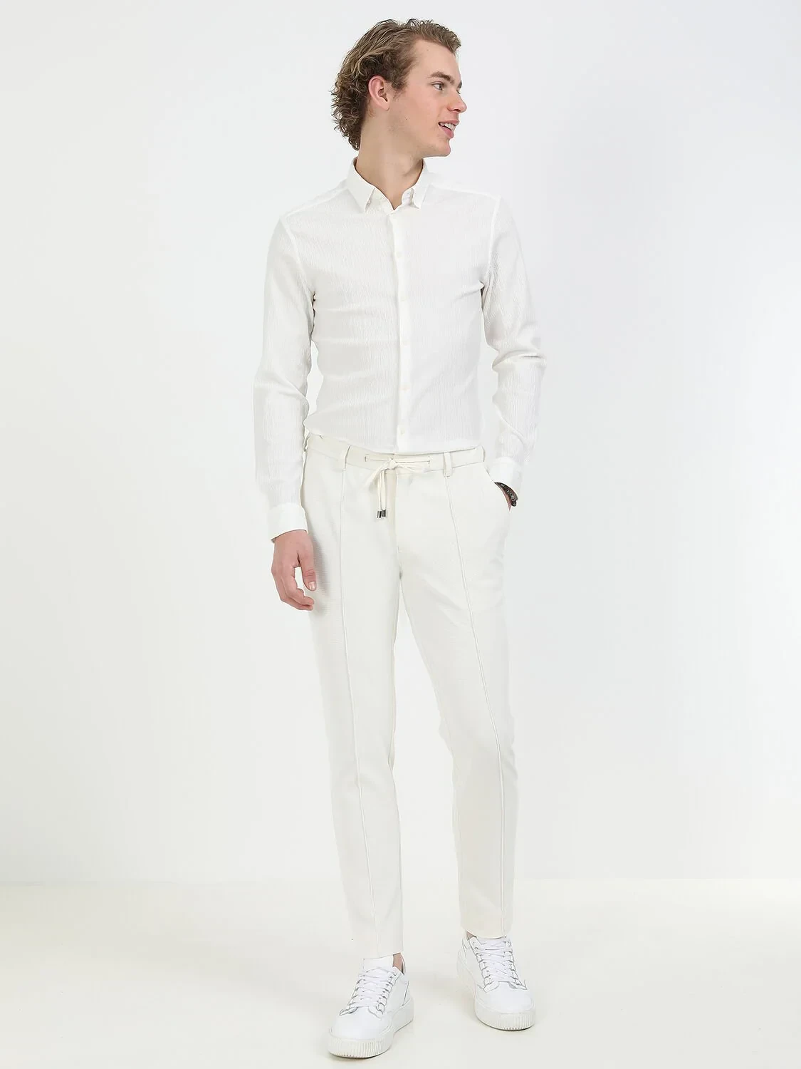 White Plain Slim Fit Weaving Casual Cotton Blended Shirt - 4