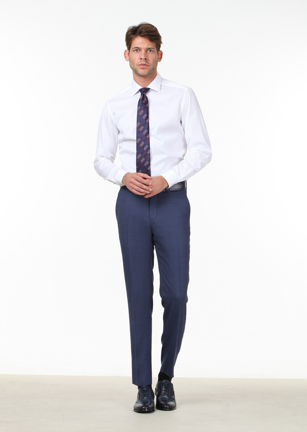 White Plain Slim Fit Weaving Classical 100% Cotton Shirt - 2