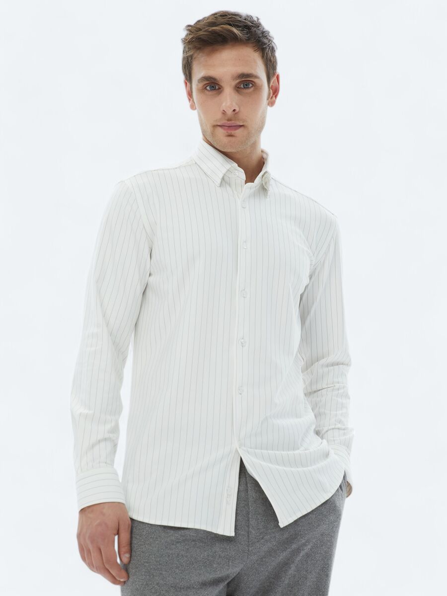 White Striped Regular Fit Long Knitting Casual Shirt - 1