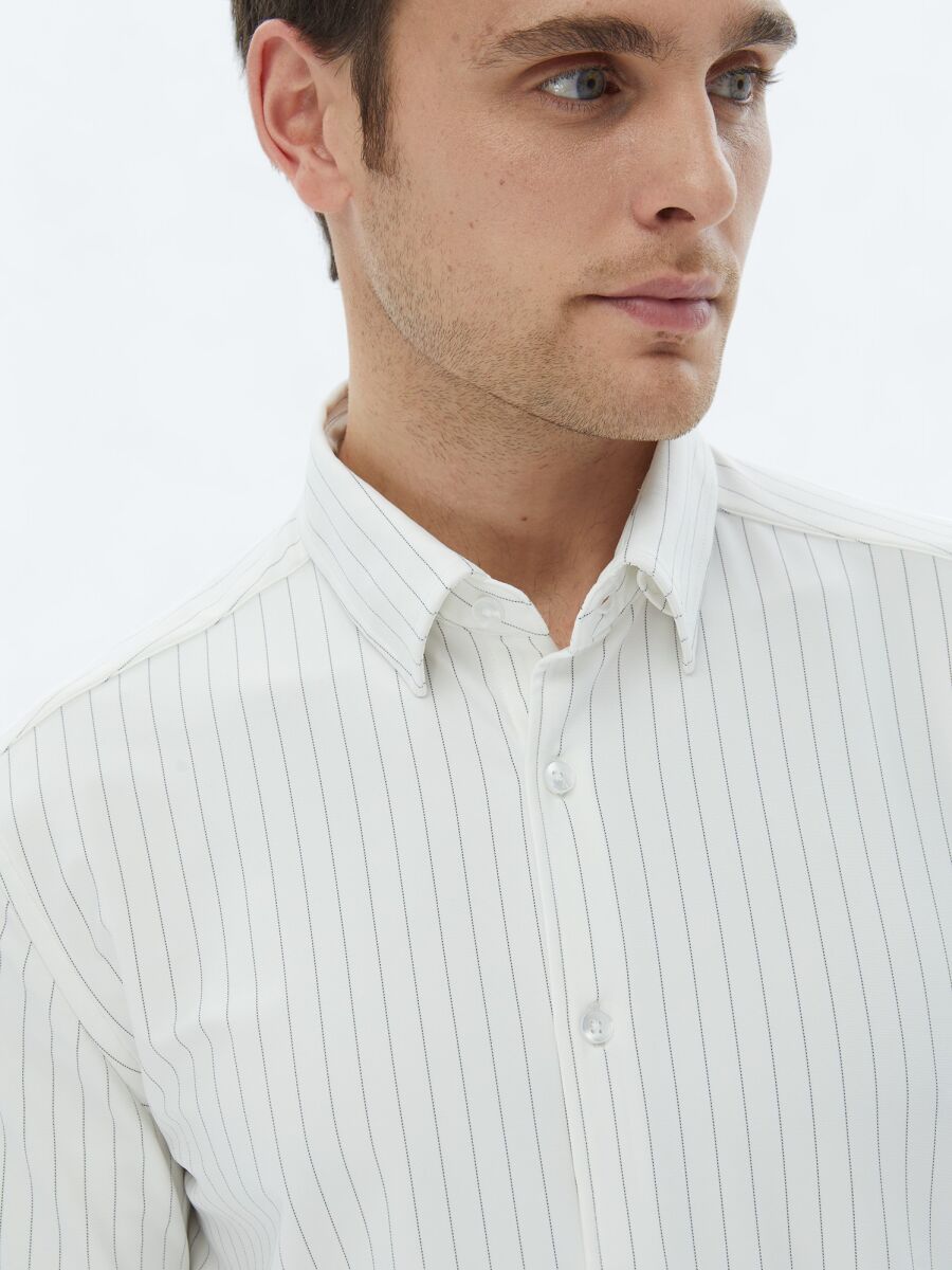 White Striped Regular Fit Long Knitting Casual Shirt - 4