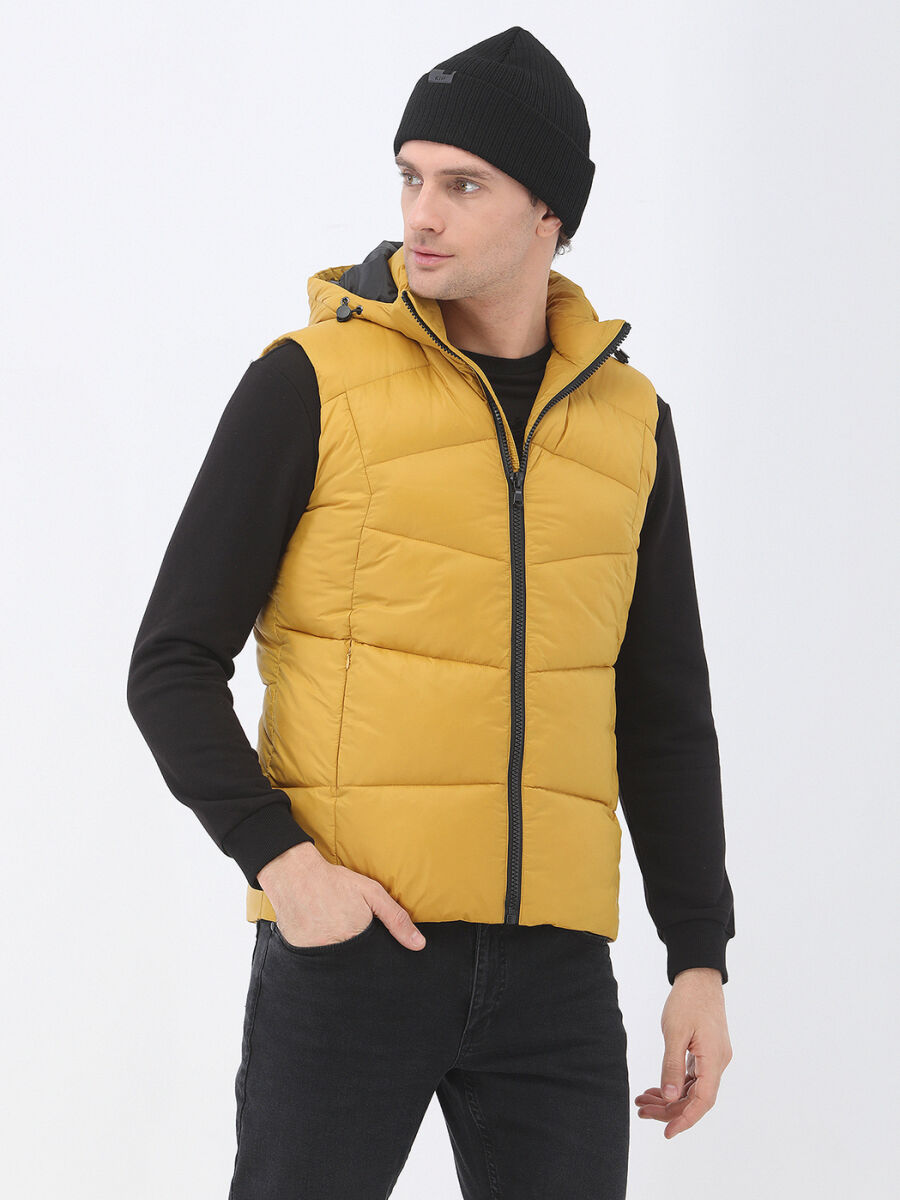 Yellow Regular Fit Hooded Casual Weaving Puffer Vest - 5